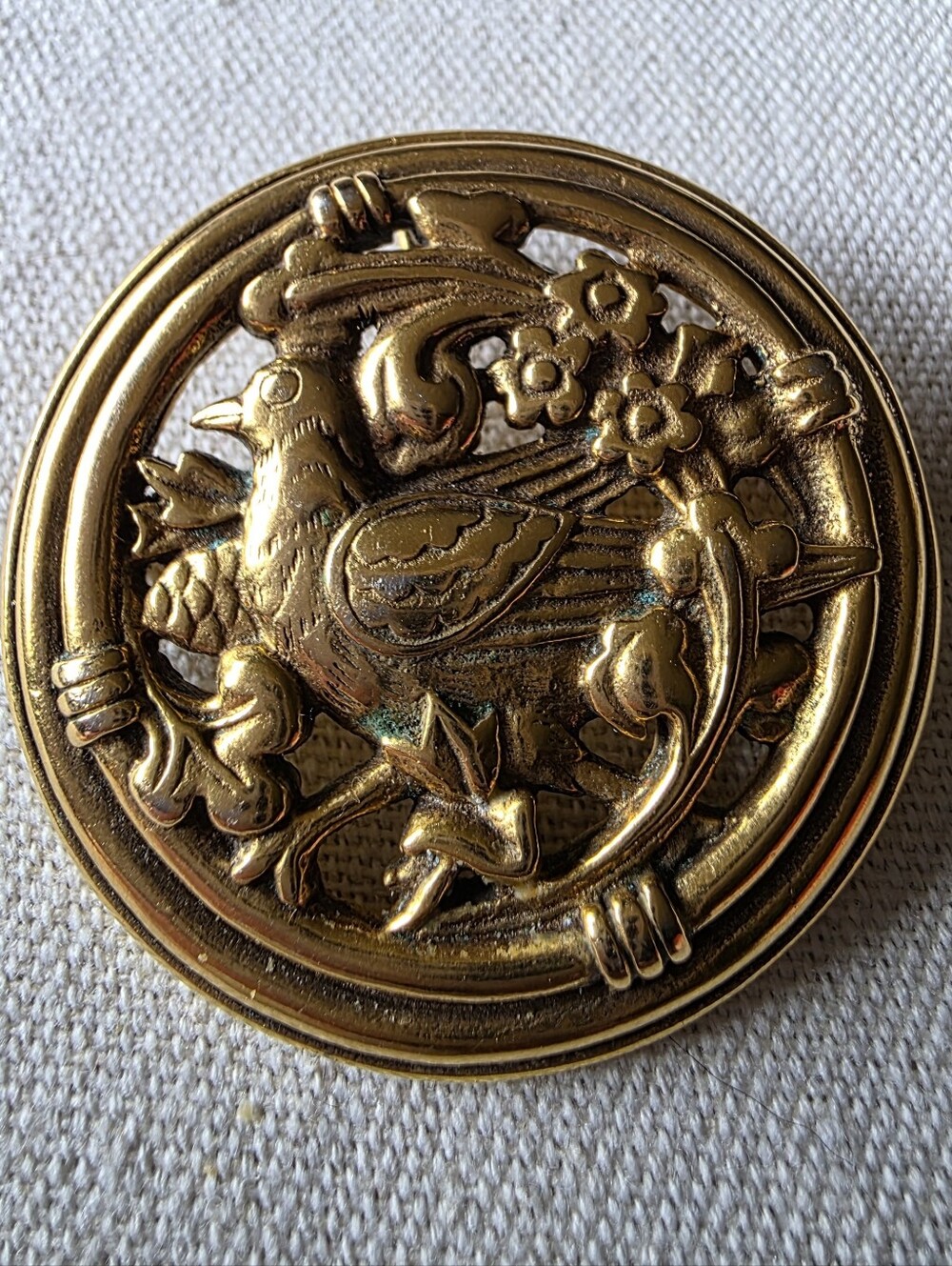 Vintage 1986 Metropolitan Museum of Art gold-plated bird brooch/pendant